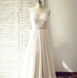 A-line Ivory Lace Wedding Dress NWOT